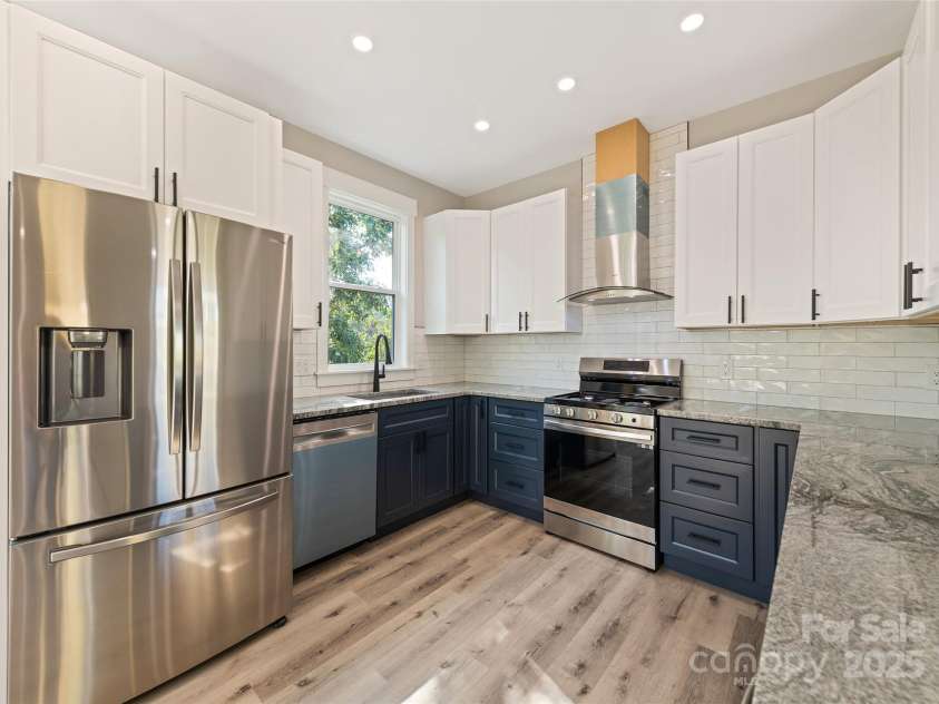 148 Amblers Knoll Road, Weaverville, NC 28787.  MLS# CAR4253906, YatesRealty ID 33225. Kitchen