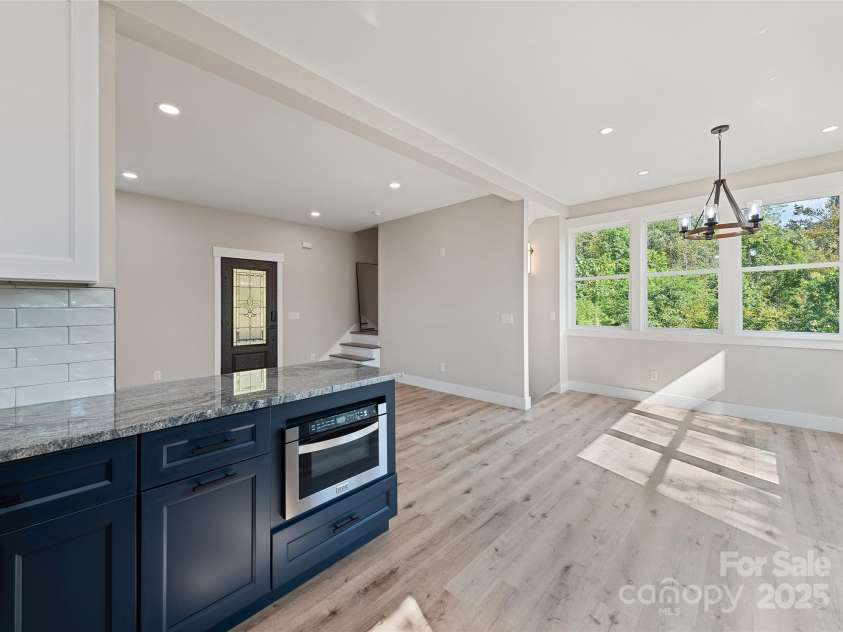 148 Amblers Knoll Road, Weaverville, NC 28787.  MLS# CAR4253906, YatesRealty ID 33225. Kitchen