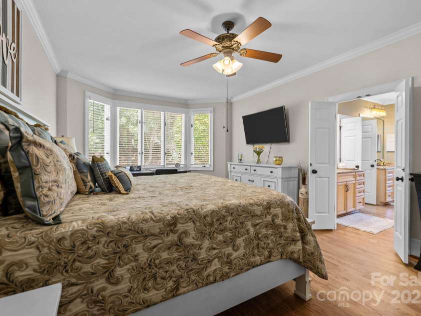 403 Maymont Drive, Cramerton, NC 28032.  MLS# CAR4292939, YatesRealty ID 33226. 