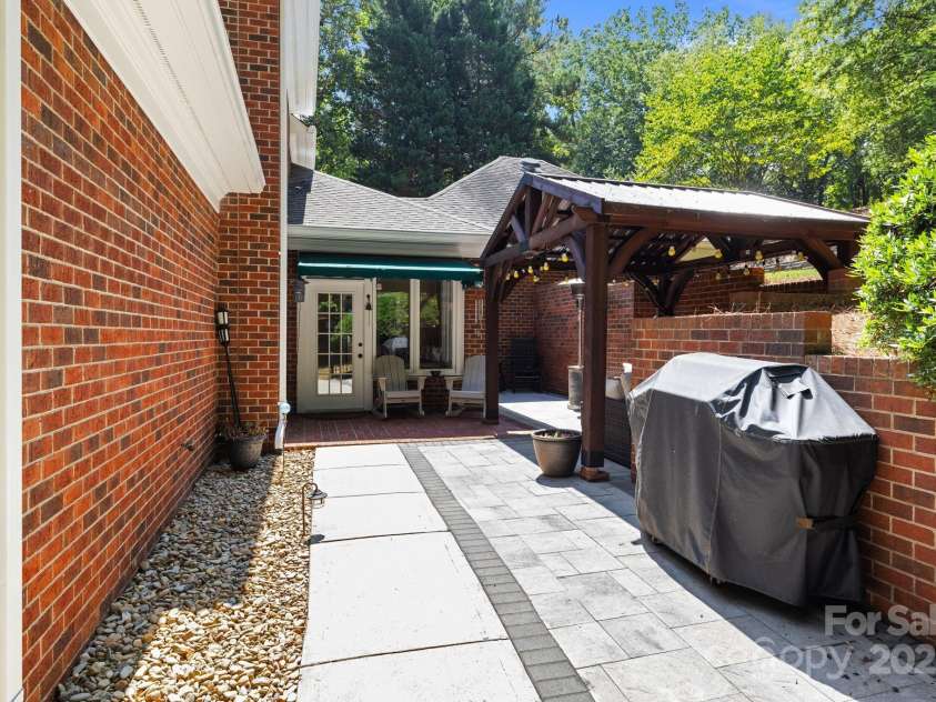 403 Maymont Drive, Cramerton, NC 28032.  MLS# CAR4292939, YatesRealty ID 33226. 