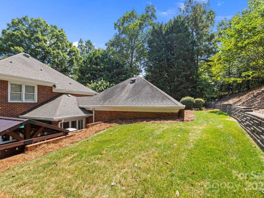 403 Maymont Drive, Cramerton, NC 28032.  MLS# CAR4292939, YatesRealty ID 33226. 