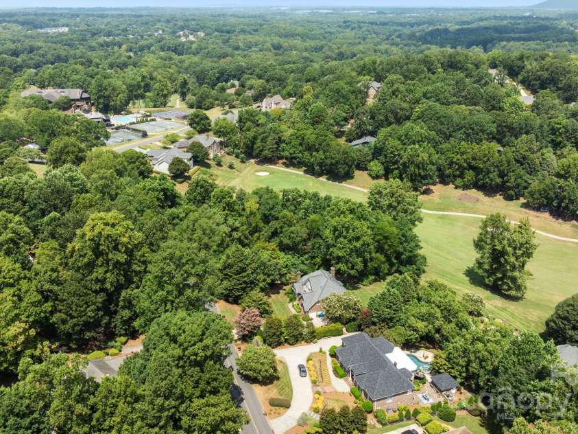 403 Maymont Drive, Cramerton, NC 28032.  MLS# CAR4292939, YatesRealty ID 33226. 