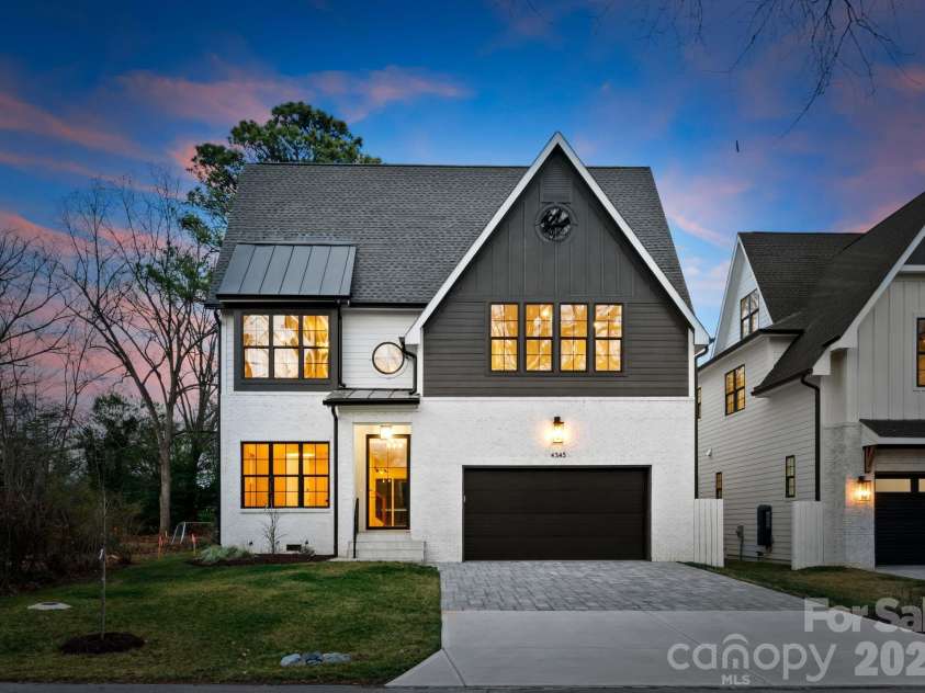 4345 Castleton Road, Charlotte, NC 28211.  MLS# CAR4340986, YatesRealty ID 33226. 