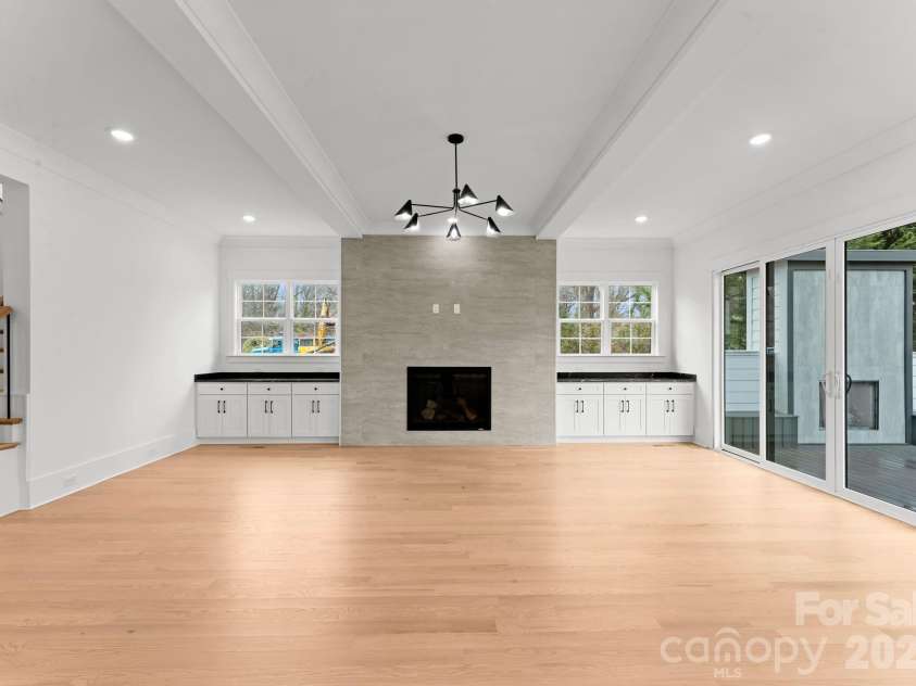 4345 Castleton Road, Charlotte, NC 28211.  MLS# CAR4340986, YatesRealty ID 33226. 