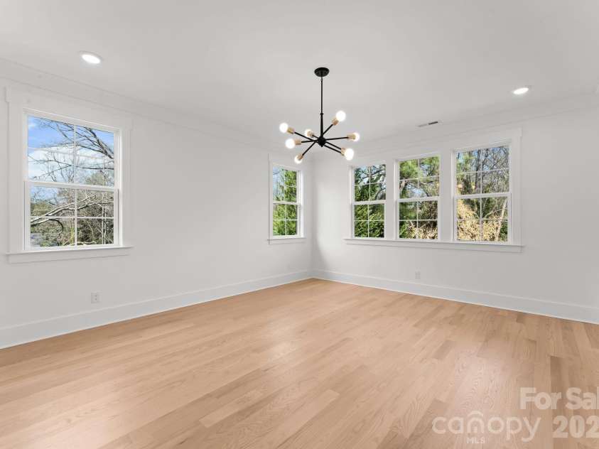 4345 Castleton Road, Charlotte, NC 28211.  MLS# CAR4340986, YatesRealty ID 33226. 