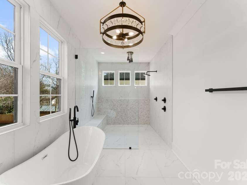 4345 Castleton Road, Charlotte, NC 28211.  MLS# CAR4340986, YatesRealty ID 33226. 