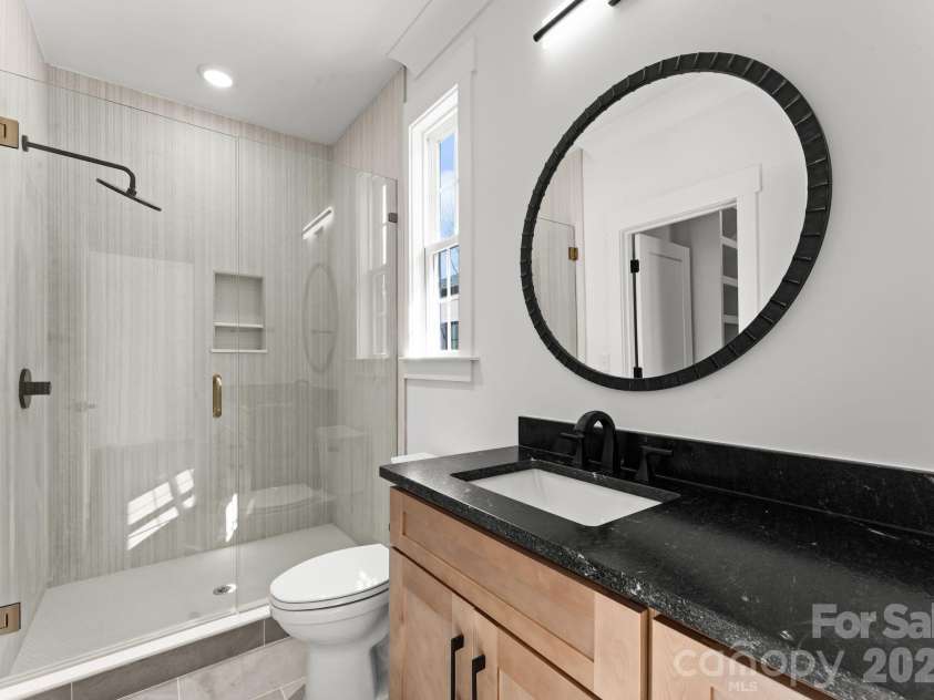 4345 Castleton Road, Charlotte, NC 28211.  MLS# CAR4340986, YatesRealty ID 33226. 