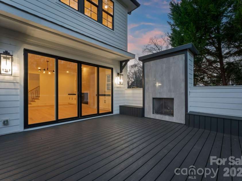 4345 Castleton Road, Charlotte, NC 28211.  MLS# CAR4340986, YatesRealty ID 33226. 