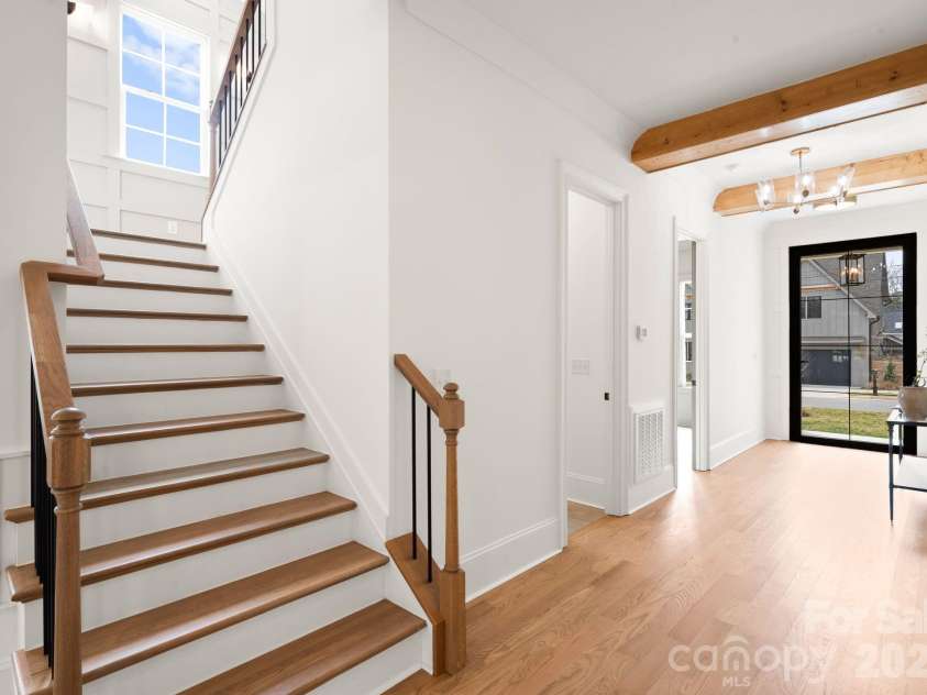 4349 Castleton Road, Charlotte, NC 28211.  MLS# CAR4340987, YatesRealty ID 33227. 