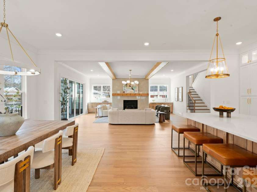 4349 Castleton Road, Charlotte, NC 28211.  MLS# CAR4340987, YatesRealty ID 33227. 
