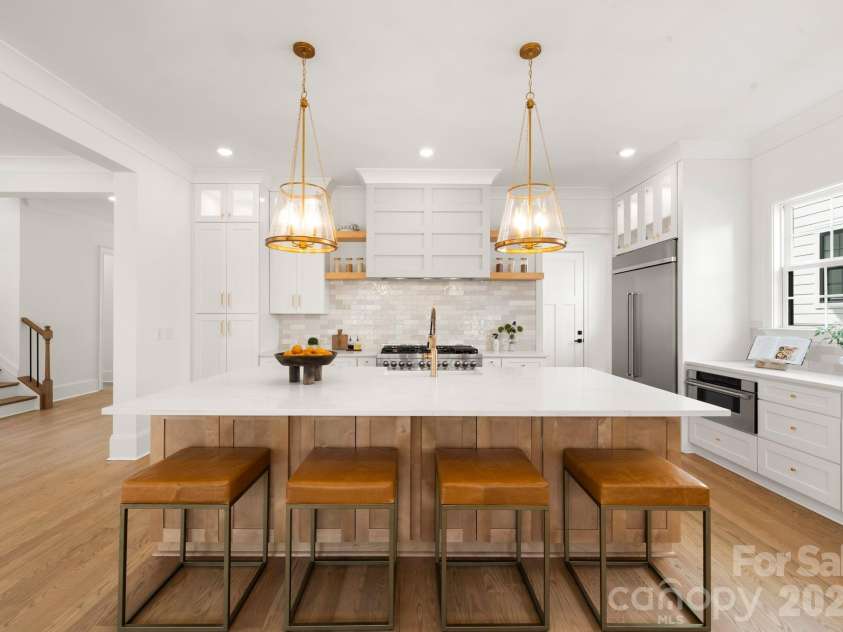 4349 Castleton Road, Charlotte, NC 28211.  MLS# CAR4340987, YatesRealty ID 33227. 
