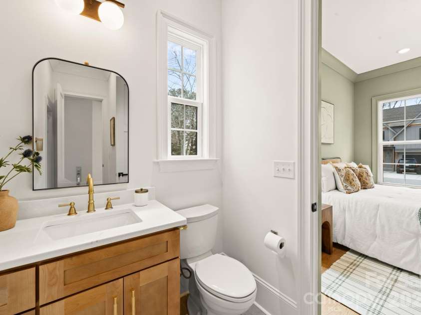4349 Castleton Road, Charlotte, NC 28211.  MLS# CAR4340987, YatesRealty ID 33227. 