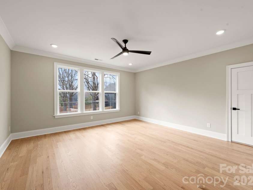 4349 Castleton Road, Charlotte, NC 28211.  MLS# CAR4340987, YatesRealty ID 33227. 
