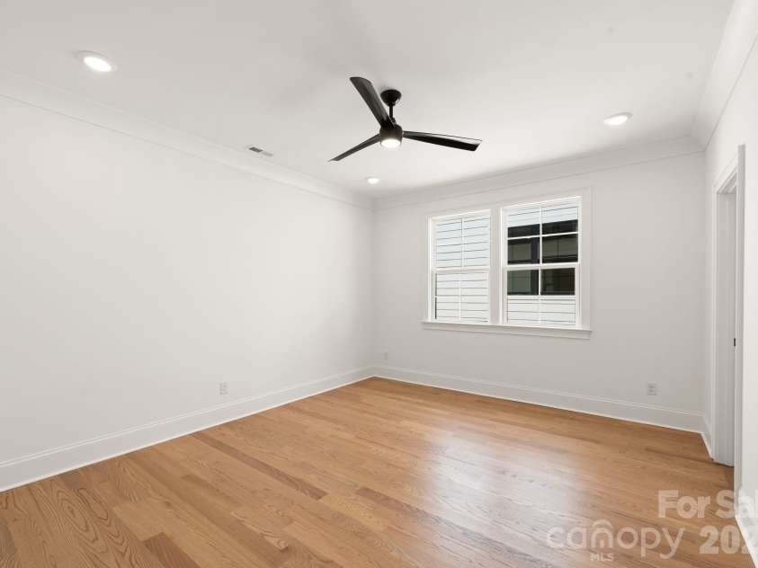4349 Castleton Road, Charlotte, NC 28211.  MLS# CAR4340987, YatesRealty ID 33227. 