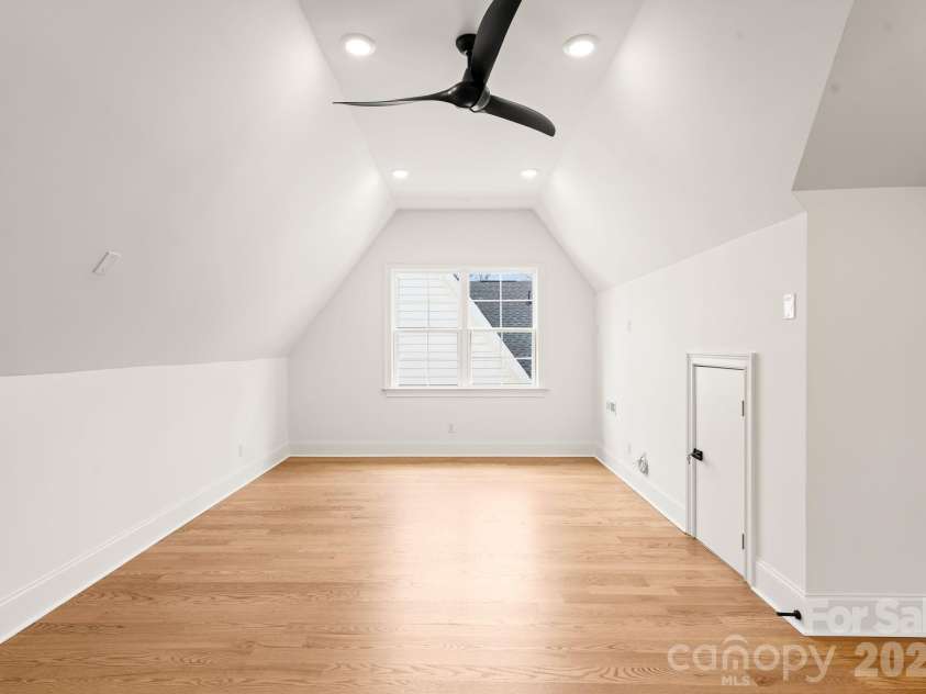 4349 Castleton Road, Charlotte, NC 28211.  MLS# CAR4340987, YatesRealty ID 33227. 