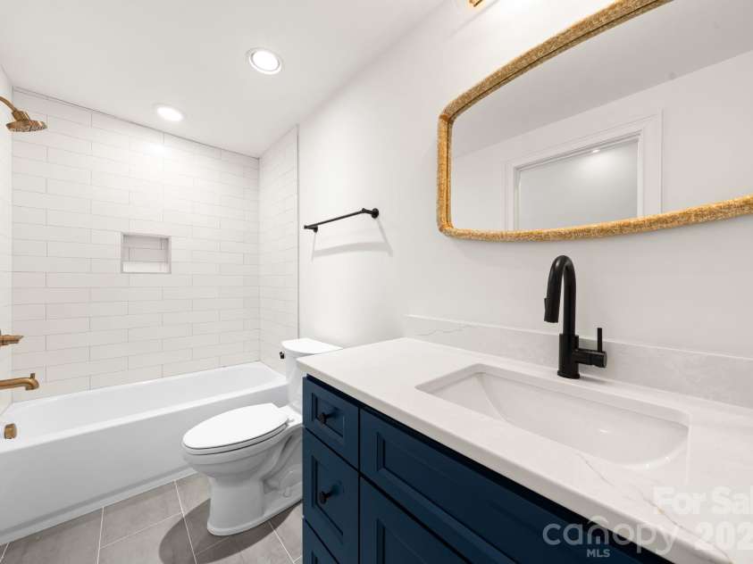 4349 Castleton Road, Charlotte, NC 28211.  MLS# CAR4340987, YatesRealty ID 33227. 