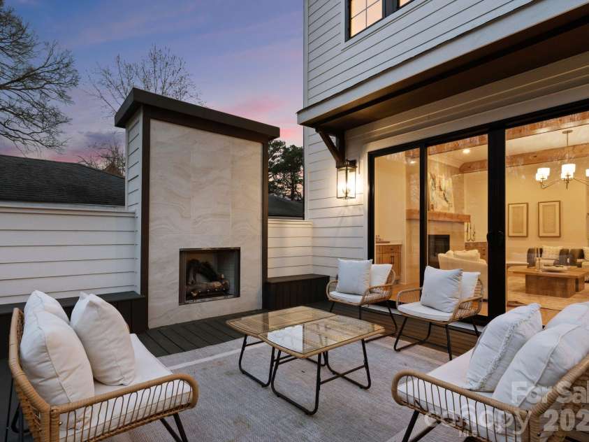 4349 Castleton Road, Charlotte, NC 28211.  MLS# CAR4340987, YatesRealty ID 33227. 