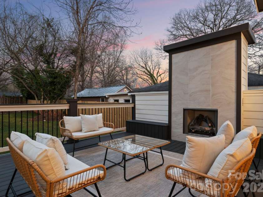 4349 Castleton Road, Charlotte, NC 28211.  MLS# CAR4340987, YatesRealty ID 33227. 