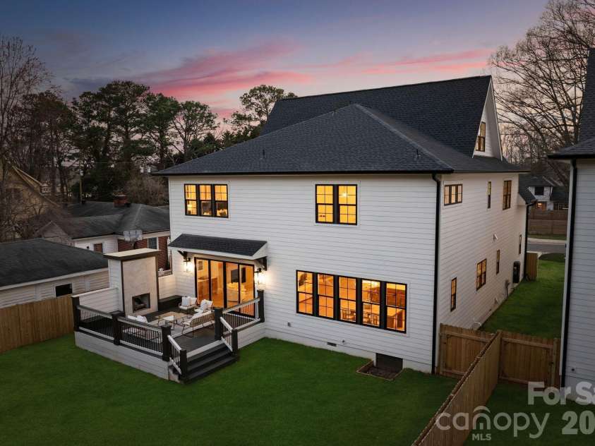 4349 Castleton Road, Charlotte, NC 28211.  MLS# CAR4340987, YatesRealty ID 33227. 