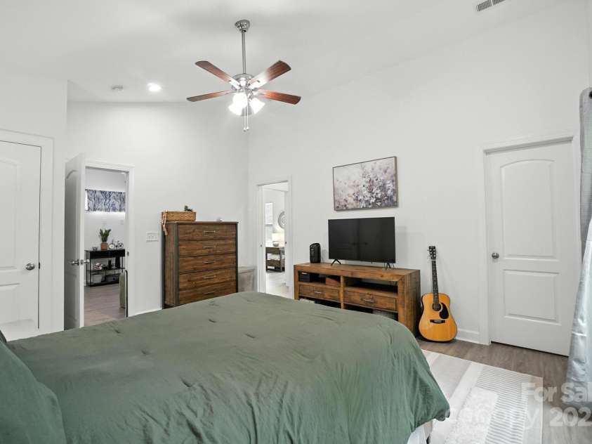 7718 Sarah Drive, Denver, NC 28037.  MLS# CAR4288448, YatesRealty ID 33228. 