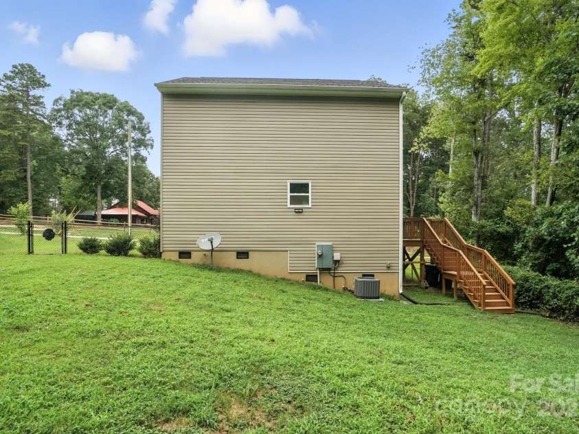 7718 Sarah Drive, Denver, NC 28037.  MLS# CAR4288448, YatesRealty ID 33228. 