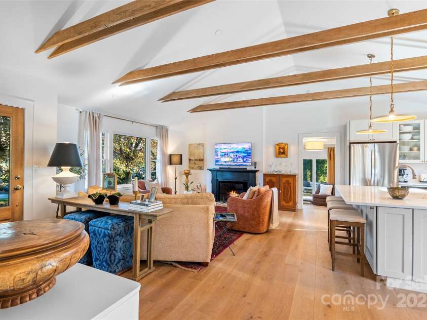 112 Pearson Drive, Asheville, NC 28801.  MLS# CAR4322267, YatesRealty ID 3323. This thoughtfully designed open living space is ideal for family and friends to gather.