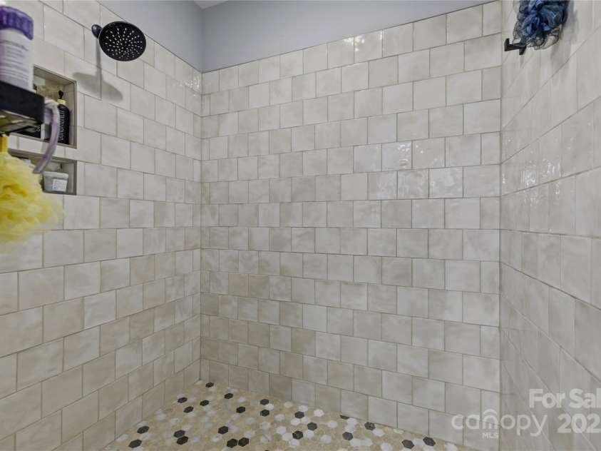 2062 Vineyard Estates Lane, Lincolnton, NC 28690.  MLS# CAR4327487, YatesRealty ID 3323. 