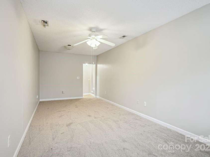 494 Glory Court, Fort Mill, SC 29715.  MLS# CAR4114229, YatesRealty ID 3323. 