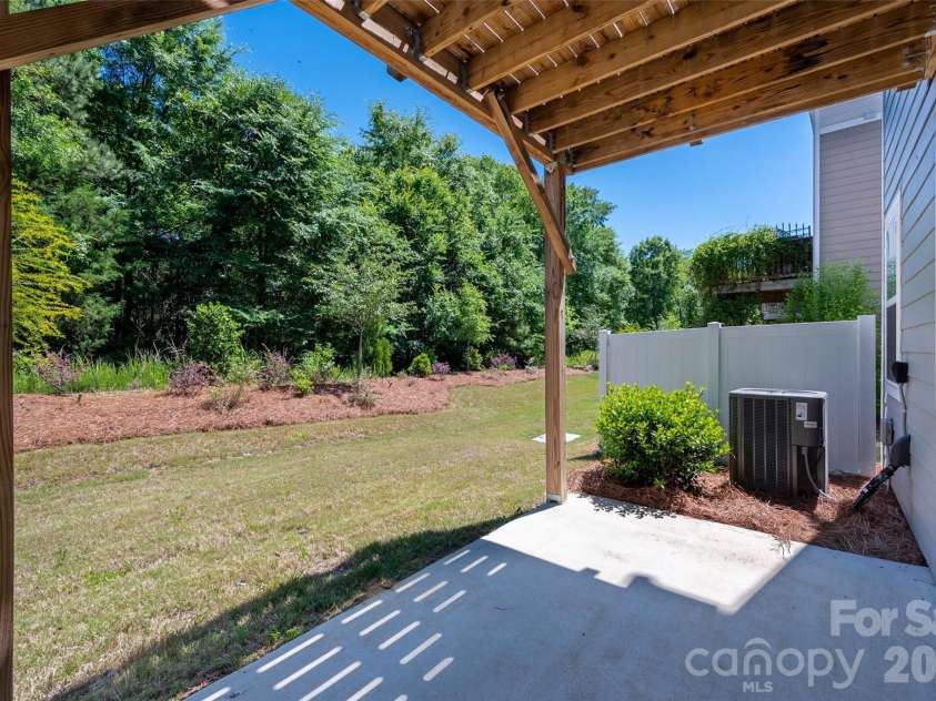 1630 Unison Drive, Charlotte, NC 28262.  MLS# CAR4383072, YatesRealty ID 33230. 