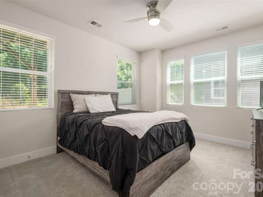 1630 Unison Drive, Charlotte, NC 28262.  MLS# CAR4383072, YatesRealty ID 33230. Lower level (Above grade) Bedroom $4