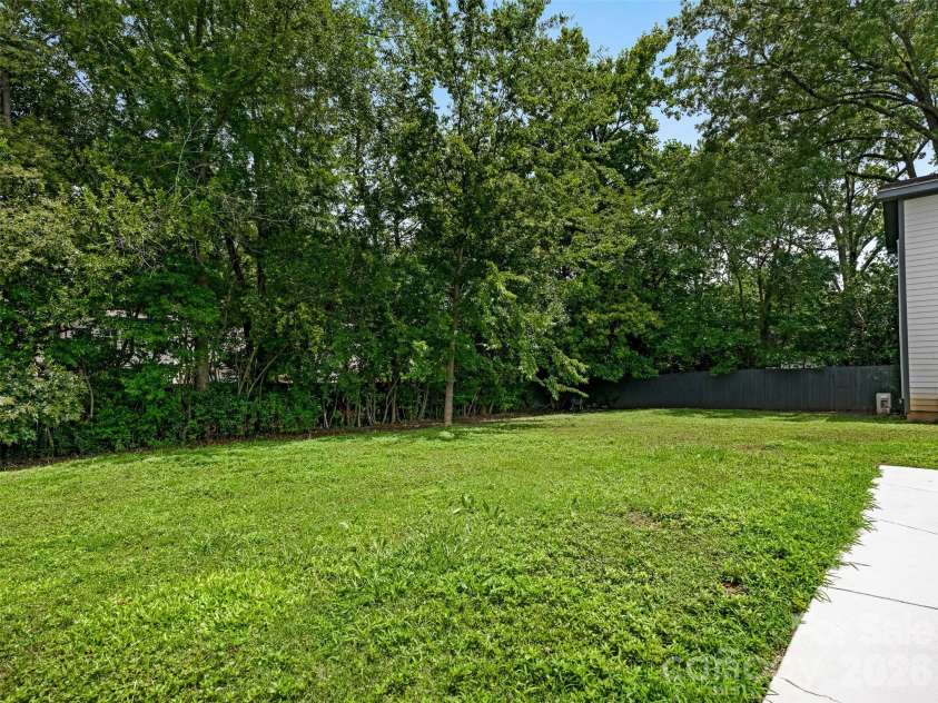 3319 Providence Road, Charlotte, NC 28211.  MLS# CAR4385730, YatesRealty ID 33231. 