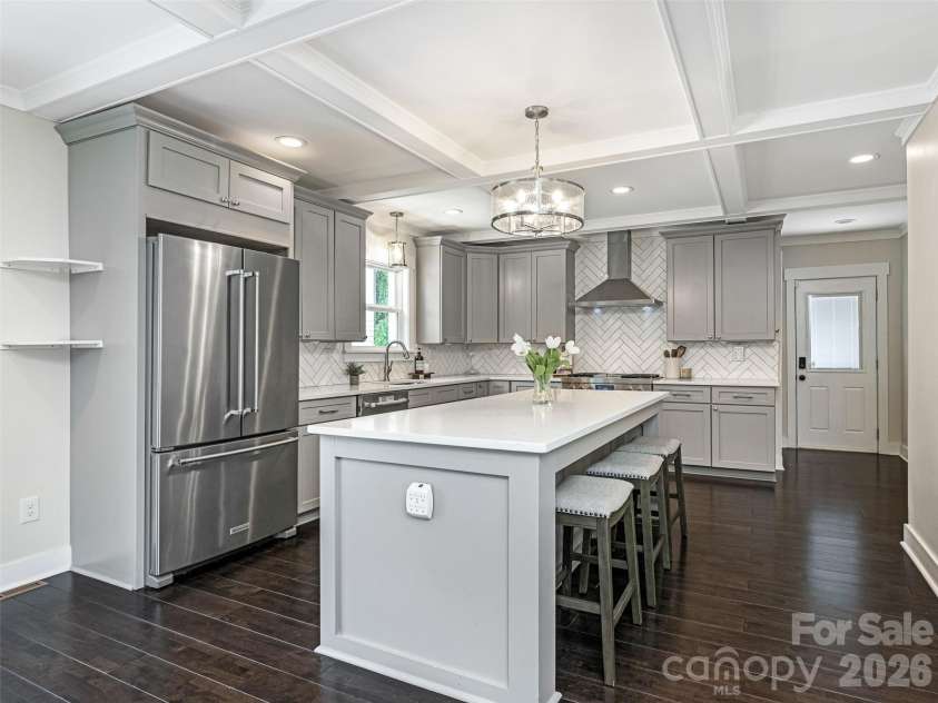 3319 Providence Road, Charlotte, NC 28211.  MLS# CAR4385730, YatesRealty ID 33231. Kitchen