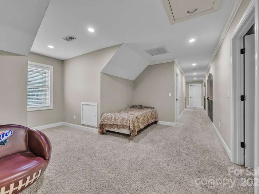 1163 Willow Creek Drive, Newton, NC 28658.  MLS# CAR4290632, YatesRealty ID 33232. Upstairs Bonus Room