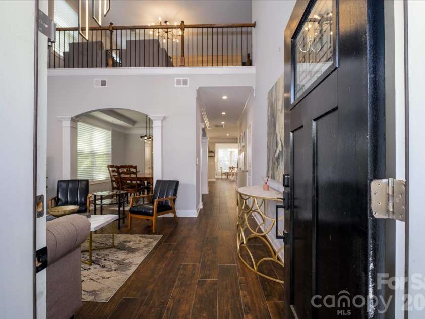 5401 Casper Drive, Charlotte, NC 28214.  MLS# CAR4380133, YatesRealty ID 33232. 
