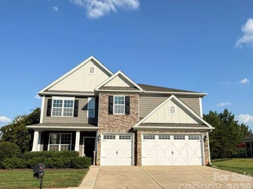 5401 Casper Drive, Charlotte, NC 28214.  MLS# CAR4380133, YatesRealty ID 33232. 