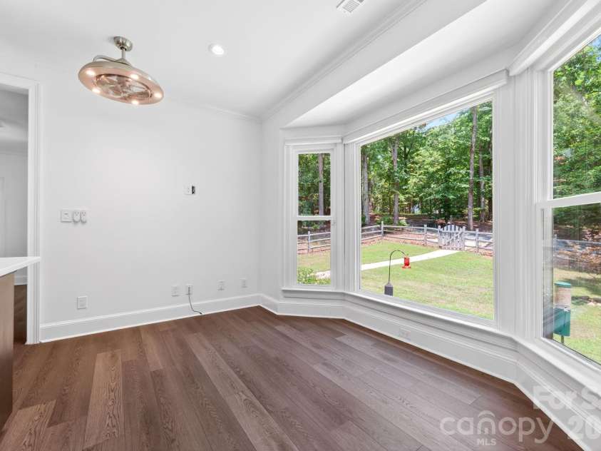 9131 Pine Hill Lane, Charlotte, NC 28215.  MLS# CAR4387977, YatesRealty ID 33233. 