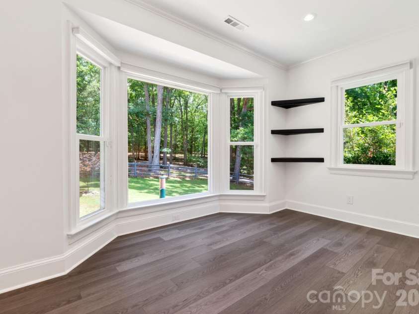 9131 Pine Hill Lane, Charlotte, NC 28215.  MLS# CAR4387977, YatesRealty ID 33233. 