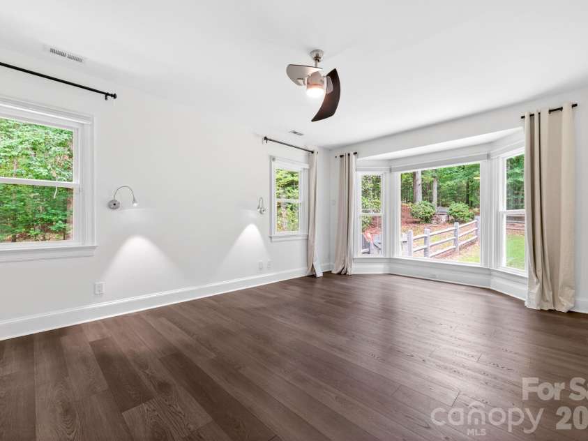 9131 Pine Hill Lane, Charlotte, NC 28215.  MLS# CAR4387977, YatesRealty ID 33233. 