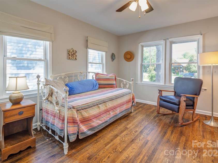 34 Vandalia Avenue, Asheville, NC 28806.  MLS# CAR4276401, YatesRealty ID 33234. Bedroom No 3