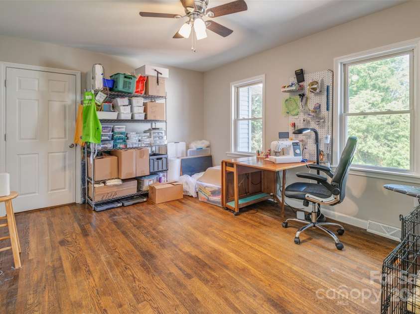 34 Vandalia Avenue, Asheville, NC 28806.  MLS# CAR4276401, YatesRealty ID 33234. Bedroom No 4