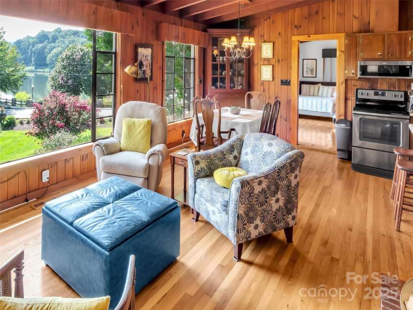 268 Stuart Circle, Lake Junaluska, NC 28745.  MLS# CAR4292284, YatesRealty ID 33236. 