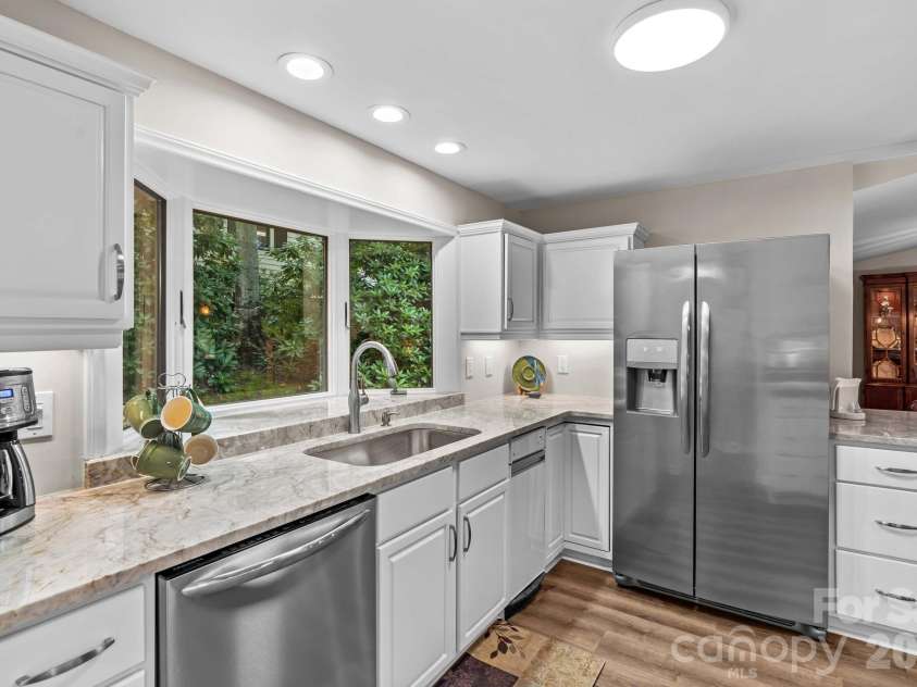 8460 Keven Circle, Sherrills Ford, NC 28673.  MLS# CAR4386276, YatesRealty ID 33236. 