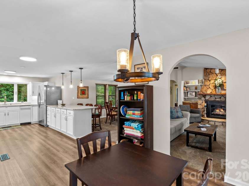 8460 Keven Circle, Sherrills Ford, NC 28673.  MLS# CAR4386276, YatesRealty ID 33236. 