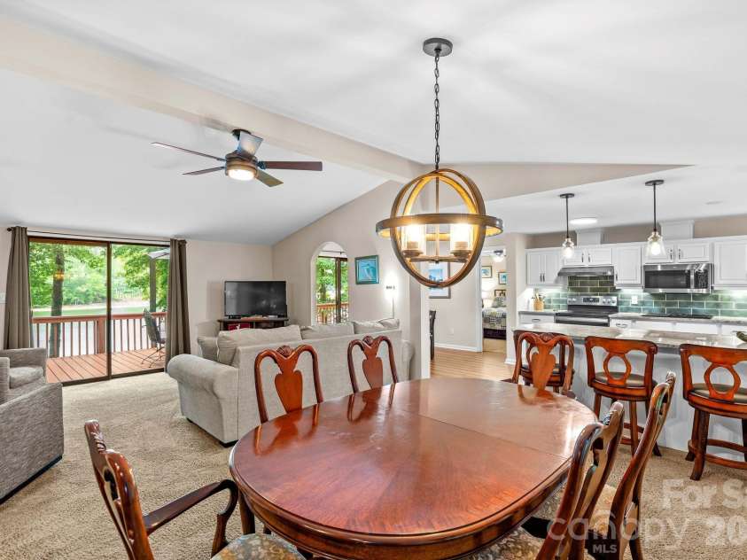 8460 Keven Circle, Sherrills Ford, NC 28673.  MLS# CAR4386276, YatesRealty ID 33236. 