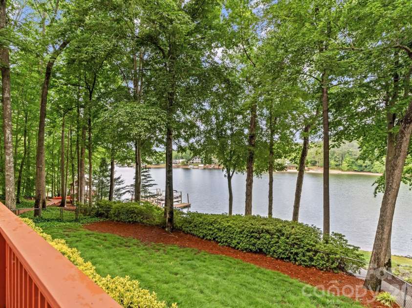 8460 Keven Circle, Sherrills Ford, NC 28673.  MLS# CAR4386276, YatesRealty ID 33236. 