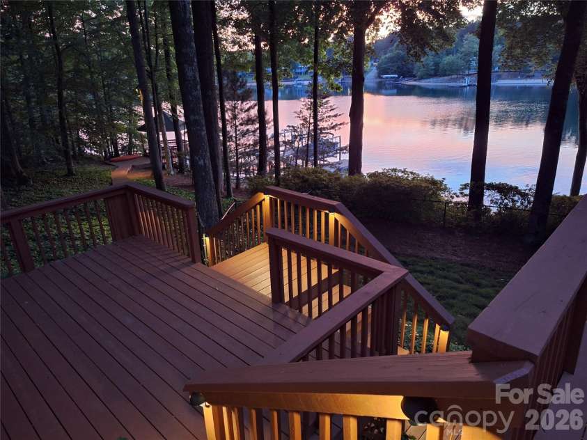 8460 Keven Circle, Sherrills Ford, NC 28673.  MLS# CAR4386276, YatesRealty ID 33236. 