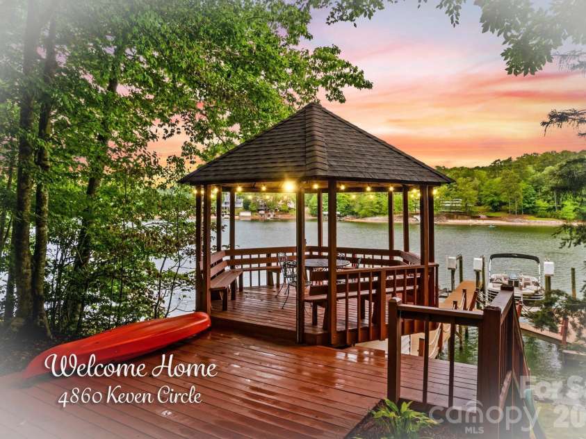8460 Keven Circle, Sherrills Ford, NC 28673.  MLS# CAR4386276, YatesRealty ID 33236. 