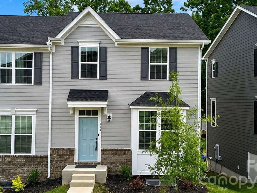 513 Evergreen Terrace, Cramerton, NC 28032.  MLS# CAR4389567, YatesRealty ID 33238. Front of Townhome