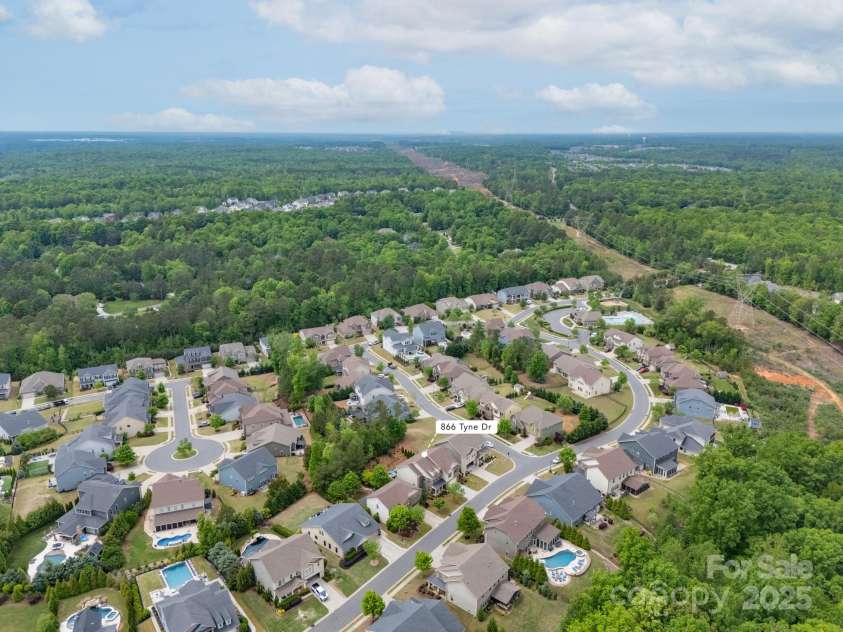866 Tyne Drive, Fort Mill, SC 29715.  MLS# CAR4248986, YatesRealty ID 33238. 