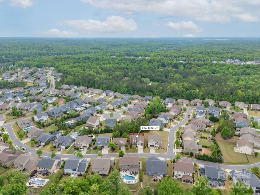 866 Tyne Drive, Fort Mill, SC 29715.  MLS# CAR4248986, YatesRealty ID 33238. 